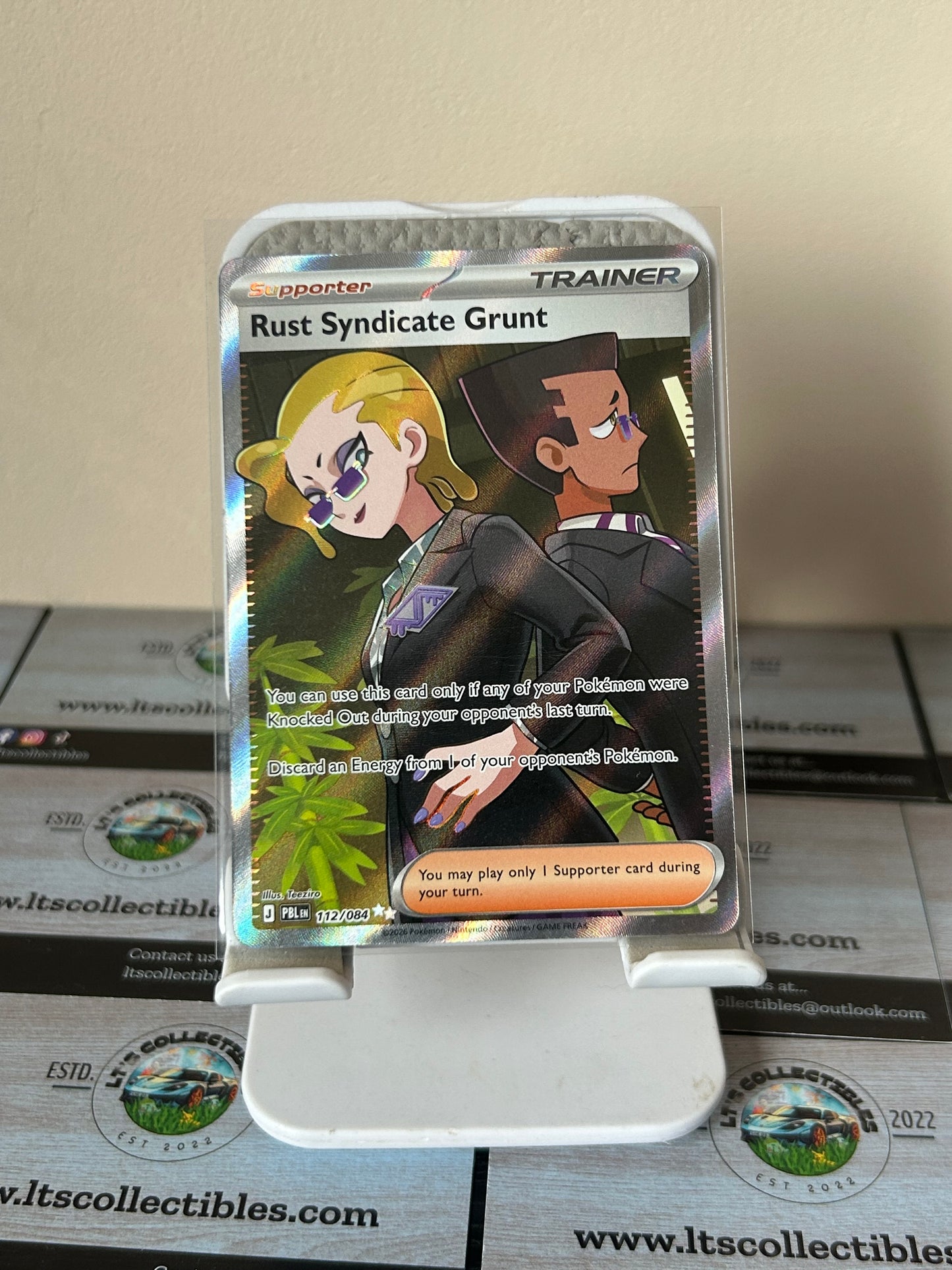 Pokémon - Rust Syndicate Grunt (112/084) Full art trainer