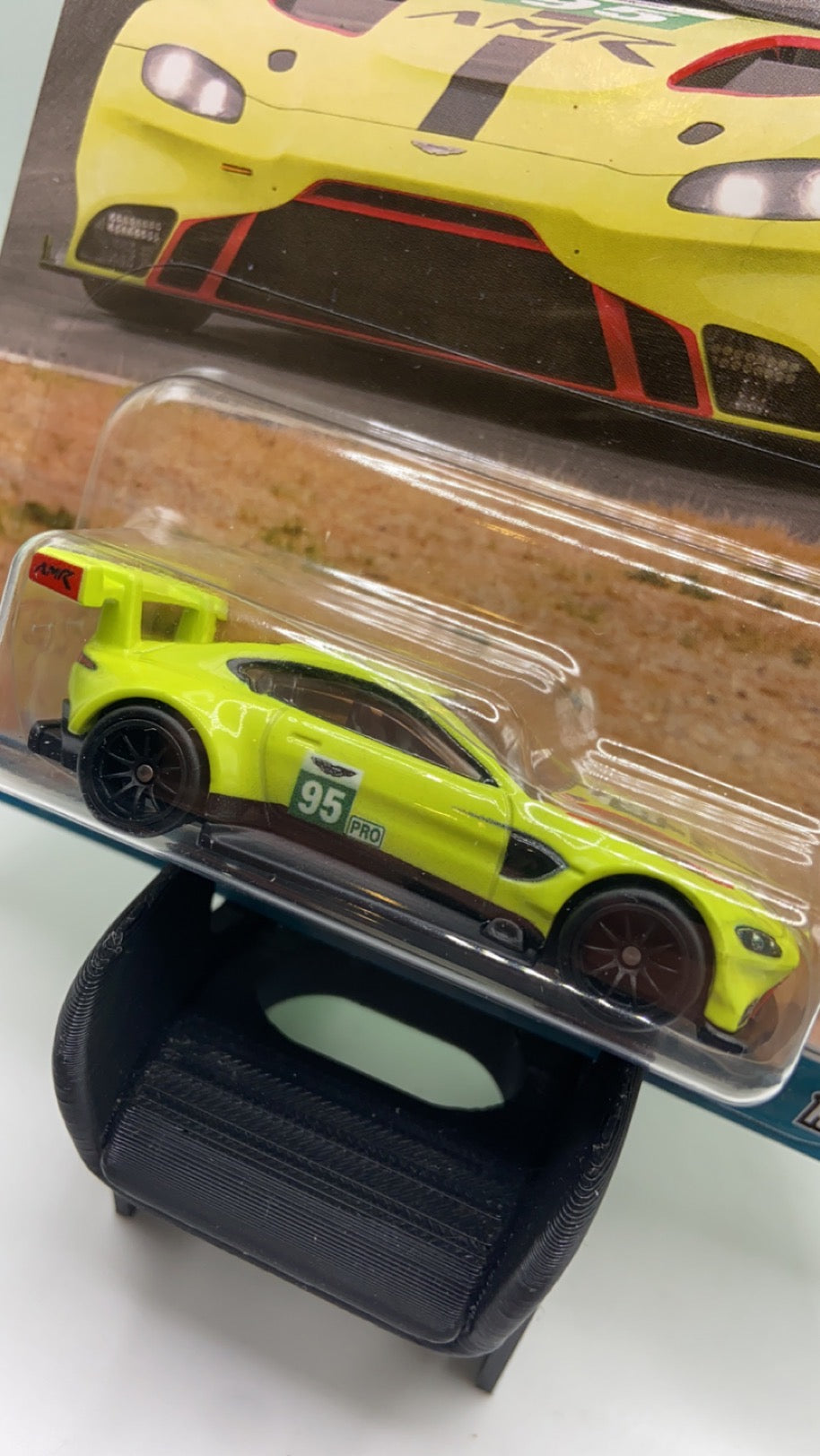 Hot Wheels Premium - Race day Aston Martin Vantage GTE