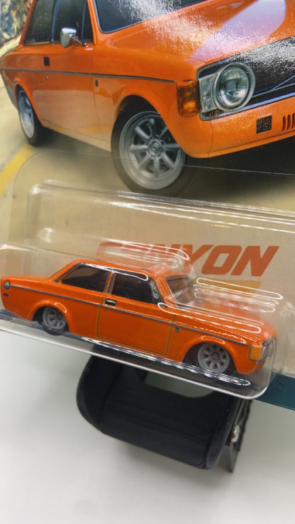 Hot Wheels Premium - ‘73 Volvo 142 GL