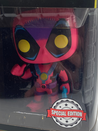 Funko POP! - Blacklight Deadpool #801