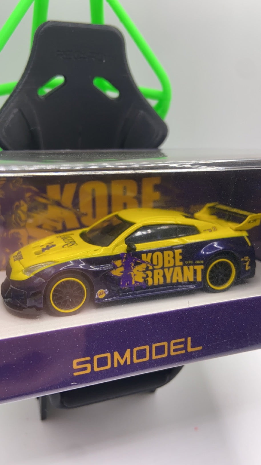 SOMODEL - Nissan Skyline GTR R35 - Kobe Bryant edition (with figure)