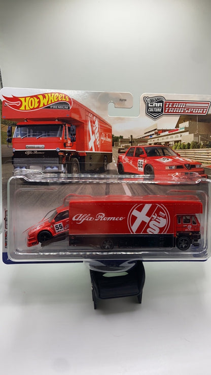 Hot Wheels Premium Team Transport - Alfa Romeo 155 V6 & Fleet Flyer