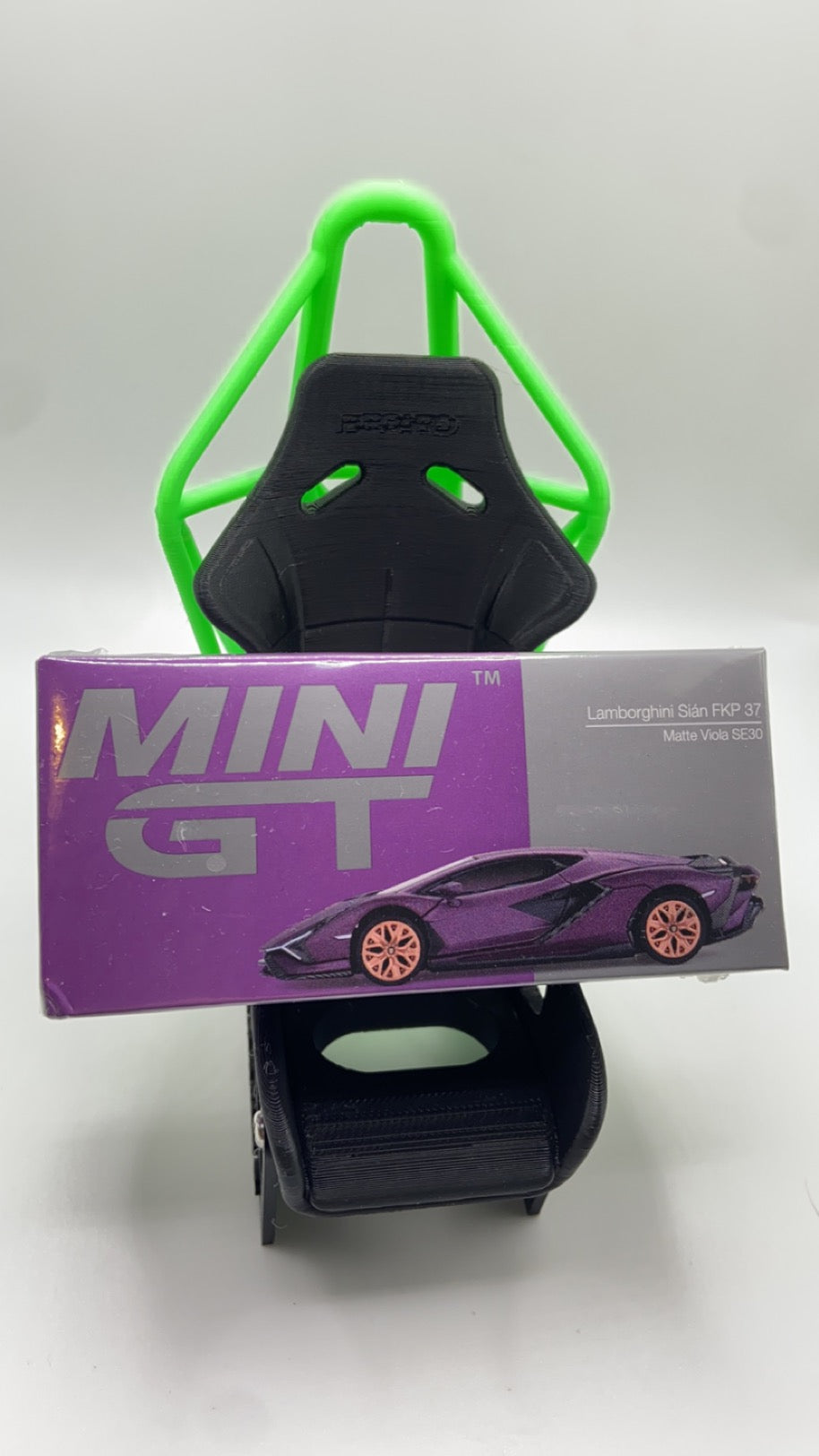 Mini GT #588 - Lamborghini Sian FKP 37 (Matte Viola SE30)