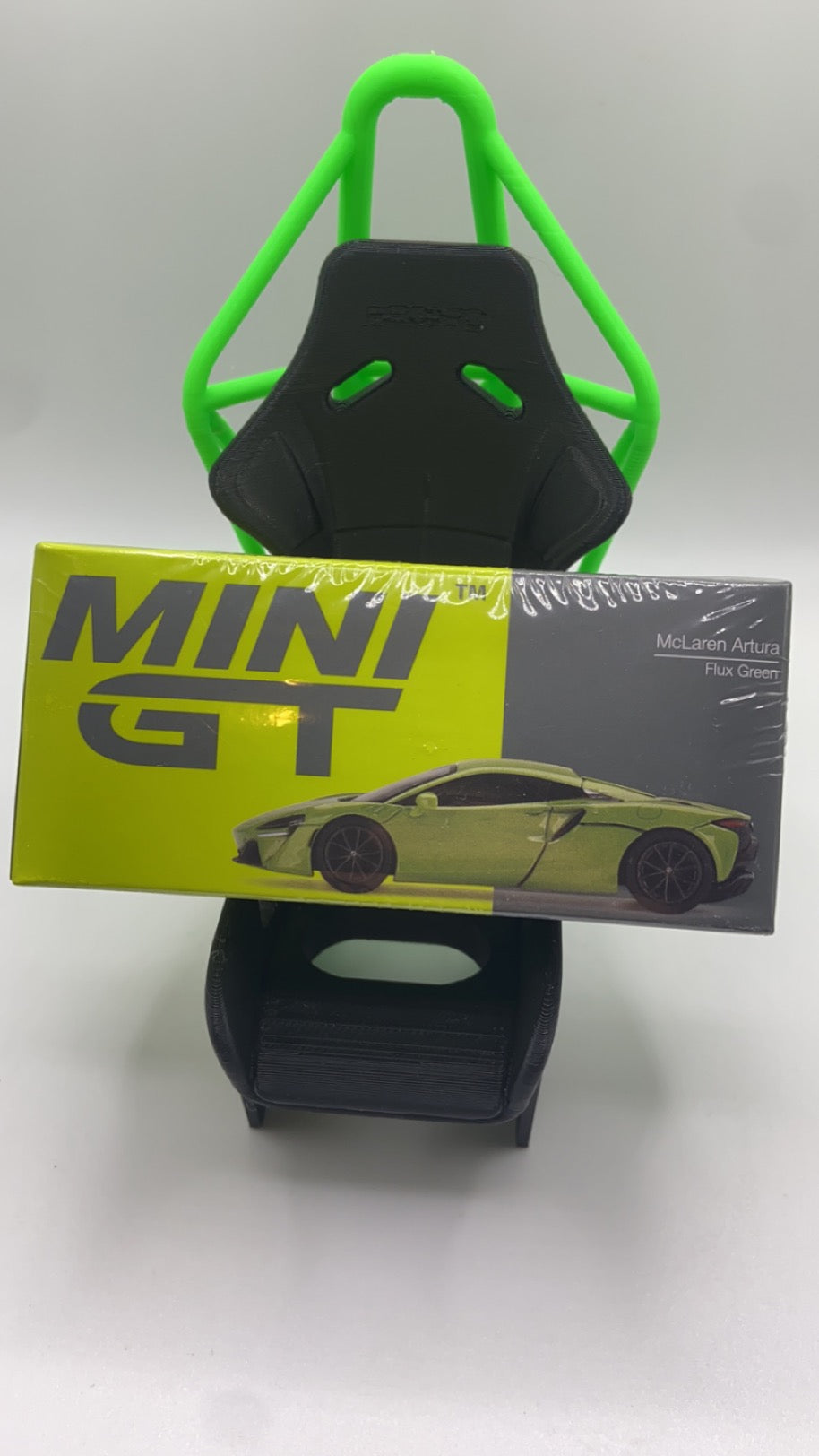 Mini GT #496 - Mclaren Artura (Flux Green)