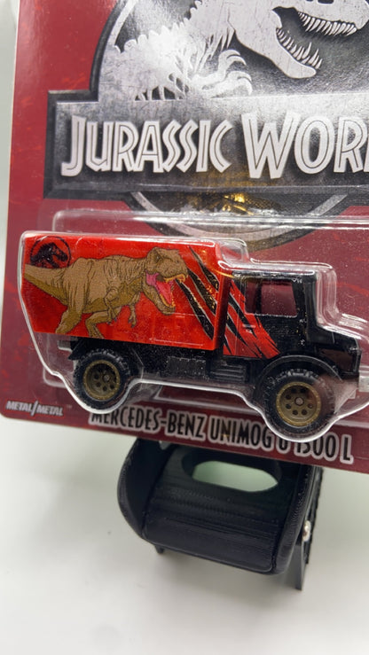 Hot Wheels Premium - Jurassic World Mercedes Benz Unimog U 1300 L